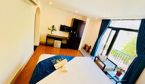 Basic Double Room, Garden View