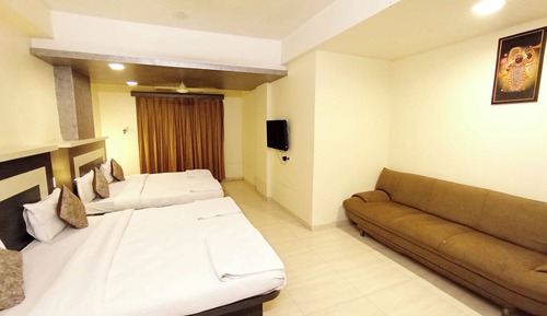 Family Quadruple Room, Multiple Beds
