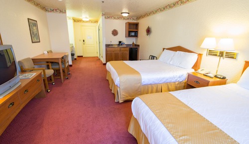 Suite, Multiple Beds