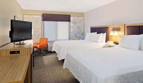 Two queen beds