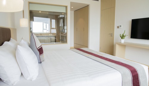 Deluxe Two-bedroom Apartment