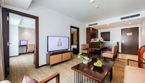 Grand Pearl Suite