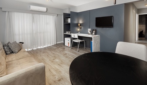 Family Room, 2 Bedrooms