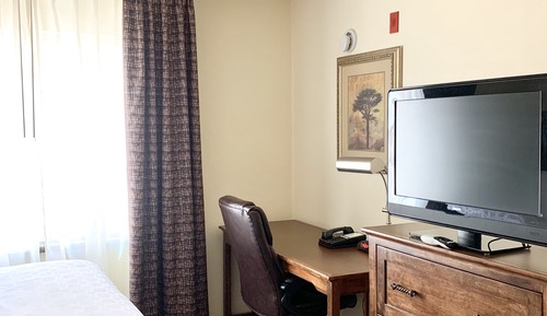 Suite, 2 Bedrooms, Kitchen (1 King Bed, 2 Dbl Beds)