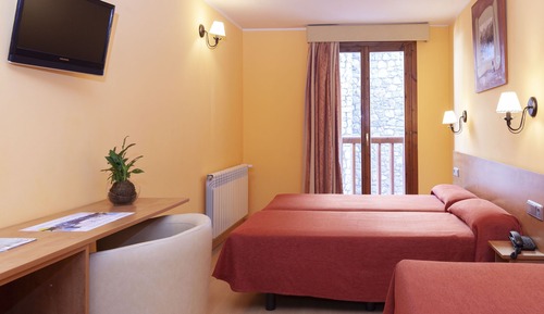 Family Triple Room (Access indoor pool)