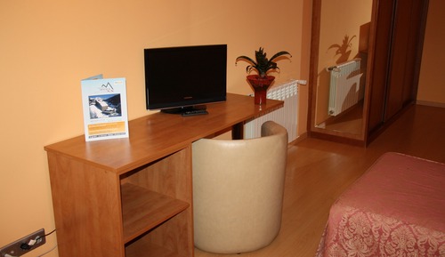 Triple Room (Adults -  Access indoor pool)