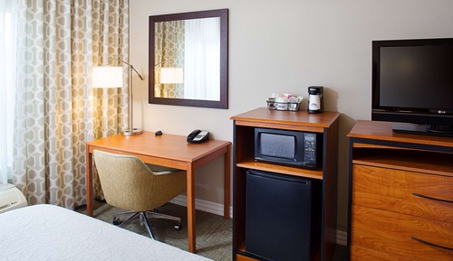 2 Queen Beds, Hearing Accessible