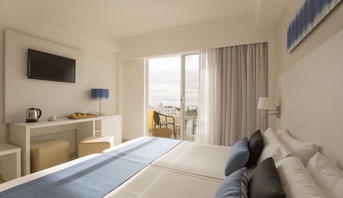 Double or Twin Room, Balcony, Sea View (1 Adult)
