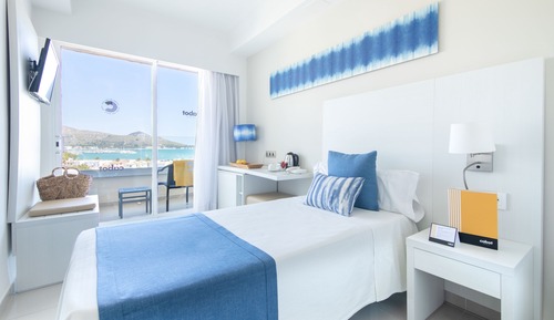 Single Room, Balcony