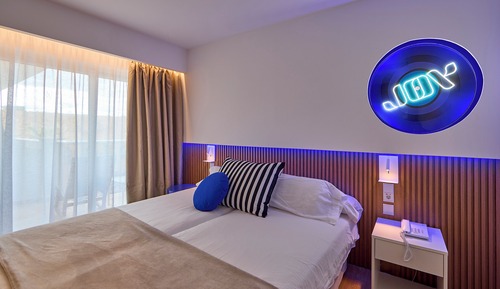 Suite, Sea View (Lateral)