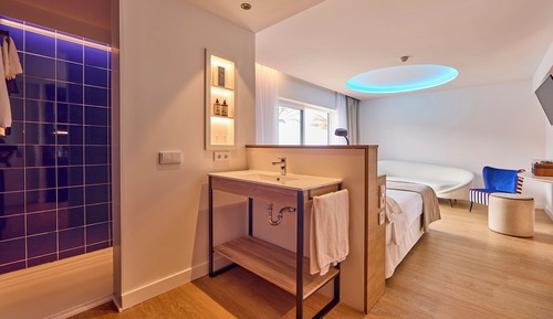Junior Suite, Balcony, Sea View (Lateral)