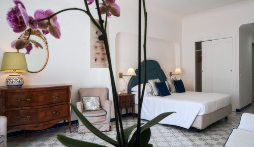Deluxe Double Room, Partial Sea View