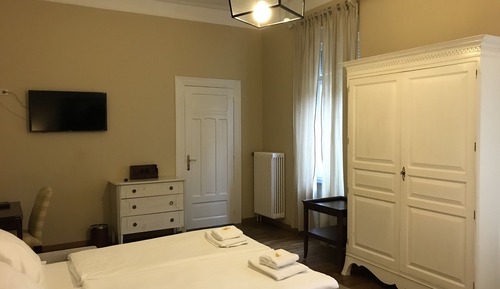 Comfort Quadruple Room, 1 Queen Bed with Sofa bed, Annex Building