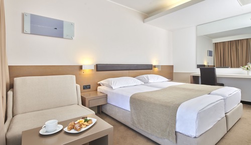 Classic room with balcony - extra bed