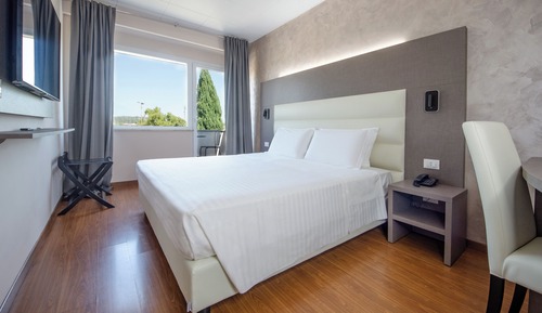 Superior Double Room, 1 King Bed, Balcony