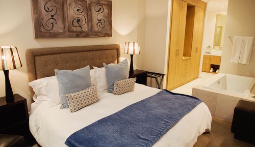 Standard Room, 1 King Bed