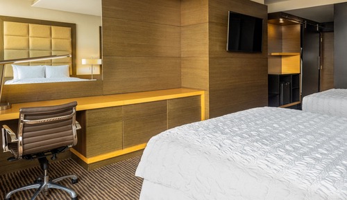Deluxe Room, 2 Queen Beds, Non Smoking