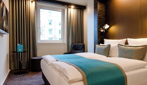 Standard Room, 1 King Bed