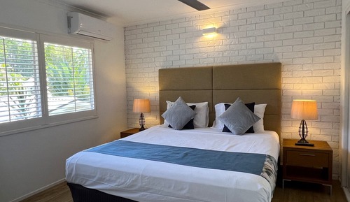 Superior Apartment, 1 Bedroom, Pool View