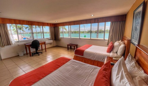 Standard Room, 2 Double Beds, Non Smoking
