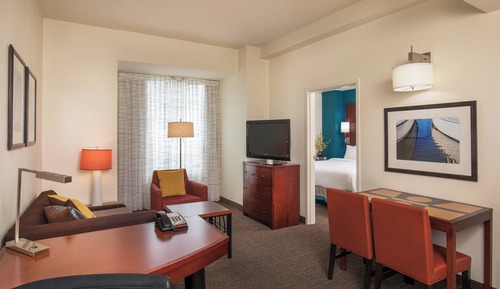 Suite, 1 Bedroom (Mobility/Hearing Accessible, Tub)