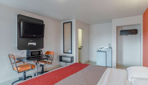 Standard Room, 2 Queen Beds, Non Smoking