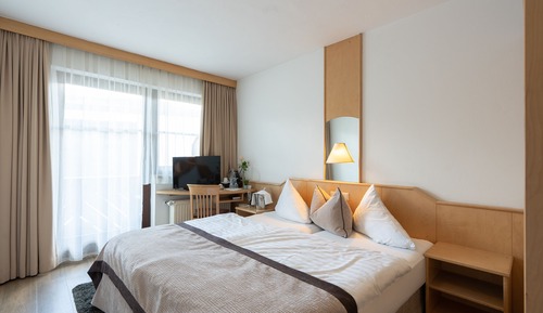 Double Room, 1 Bedroom, Non Smoking, Balcony (Small)