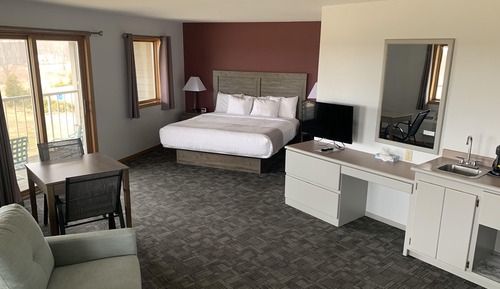 Signature Suite, Jetted Tub, Golf View