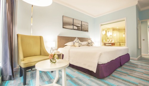 Deluxe Seaview King Room