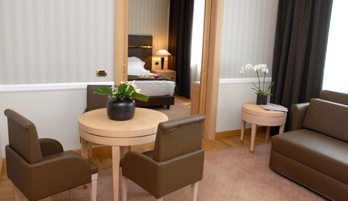 Superior King Room