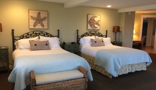 Triple Queen Kitchen Suite