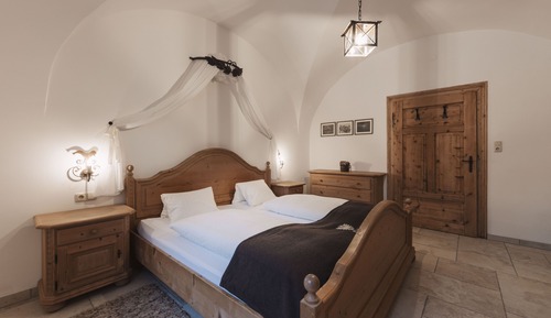 Traditional Apartment, 3 Bedrooms