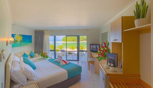 Deluxe Beachfront Room