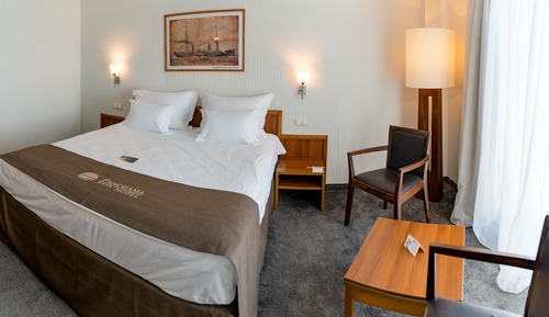 Deluxe Double Room, City View