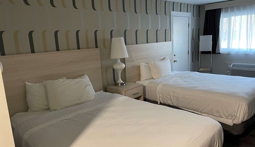 Suite, Multiple Beds, Non Smoking, Fireplace (not pet friendly)