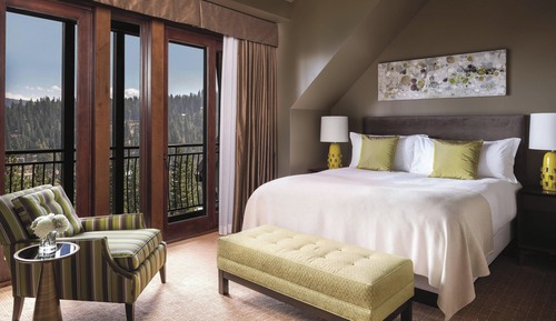 Room, 3 Bedrooms, Balcony, Mountain View