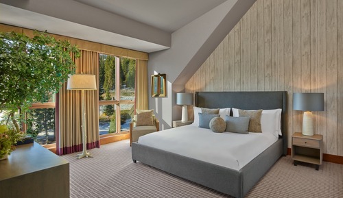 Room, 4 Bedrooms, Balcony