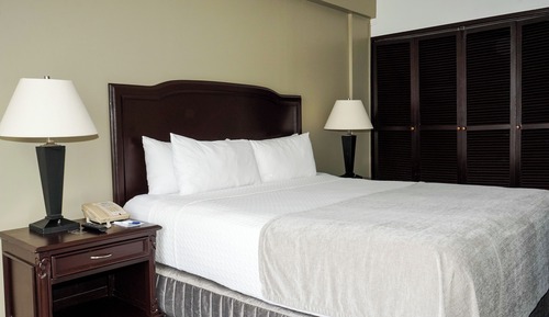 Standard Suite, 1 King Bed, Non Smoking