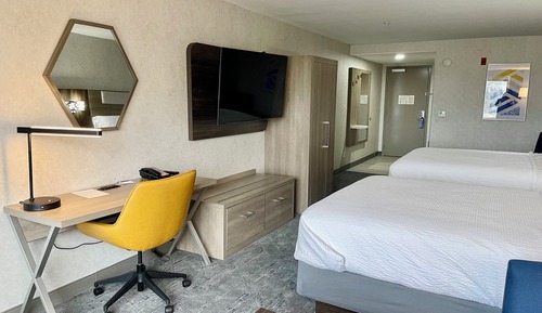 Suite, Multiple Beds