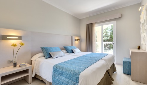 One Bedroom Apartment