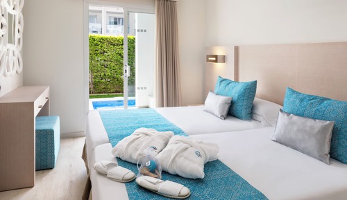 Premium Hydro Spa One Bedroom Apartment