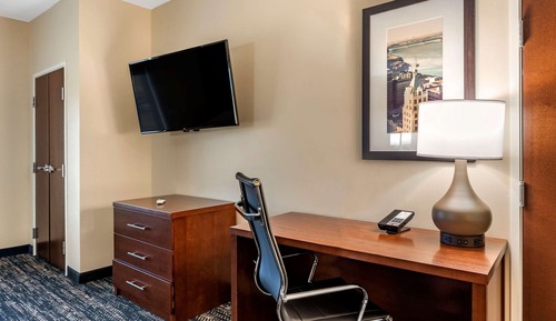 Suite, 2 Queen Beds, Non Smoking