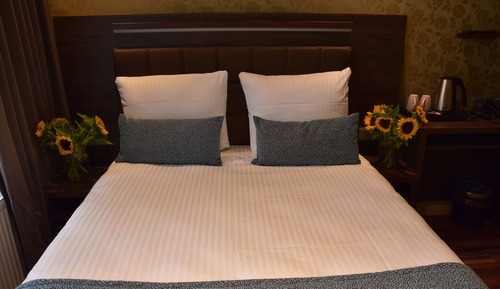 Double Room, Canal View (Small)