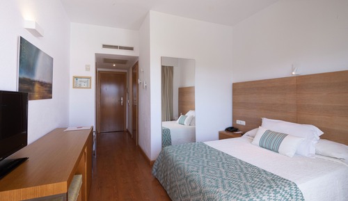 Single Room, Balcony