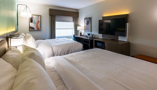 Standard Room, 2 Queen Beds, Non Smoking