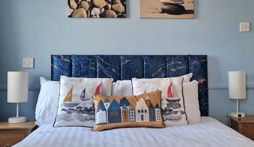 Standard Double Room, Ensuite, Sea View