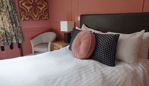 Standard Double Room, Ensuite