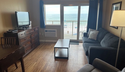 One Bedroom Suite - Gulf and Pool View