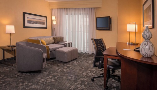 Suite, 1 Bedroom, Balcony