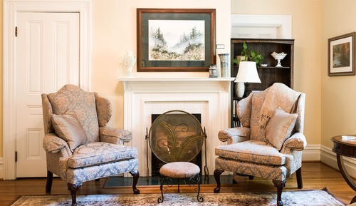 Clyde Ray Sr. Suite